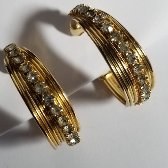 Relisted -Vintage hoop clip on earrings gold tone clear rhinestones - Picture 7 of 17